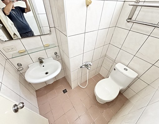 陽台獨洗曬🌷可貓_可租補✅室內機車位/電梯(近803勤益 - Image 6