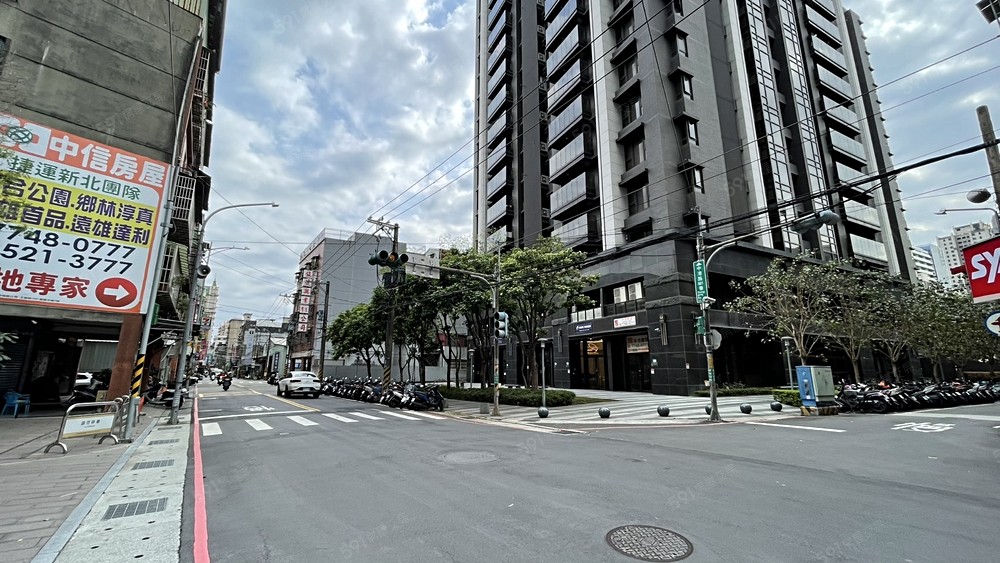 附近街景