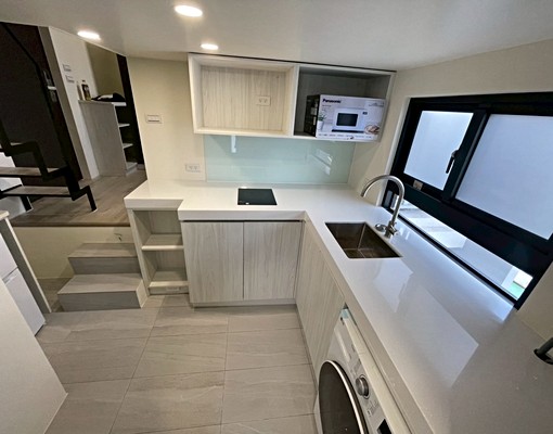 可租補近東海中科工業區電梯樓中樓陽台套房全社區最便宜 - Image 3