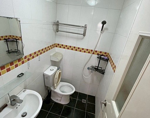 可租補近逢甲大學獨洗陽台電梯民宿風格套房 - Image 3