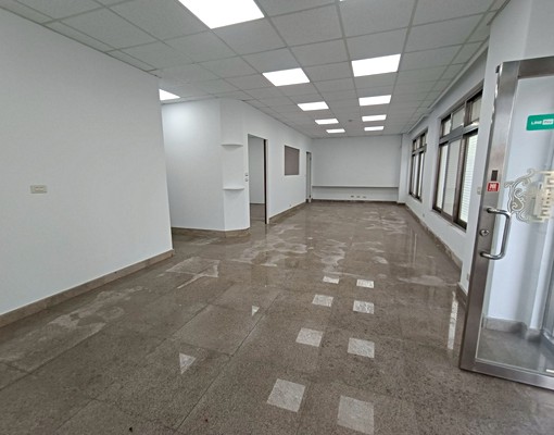 新豐建興路一段1樓店面出租(含管理費+停車費) - Image 1