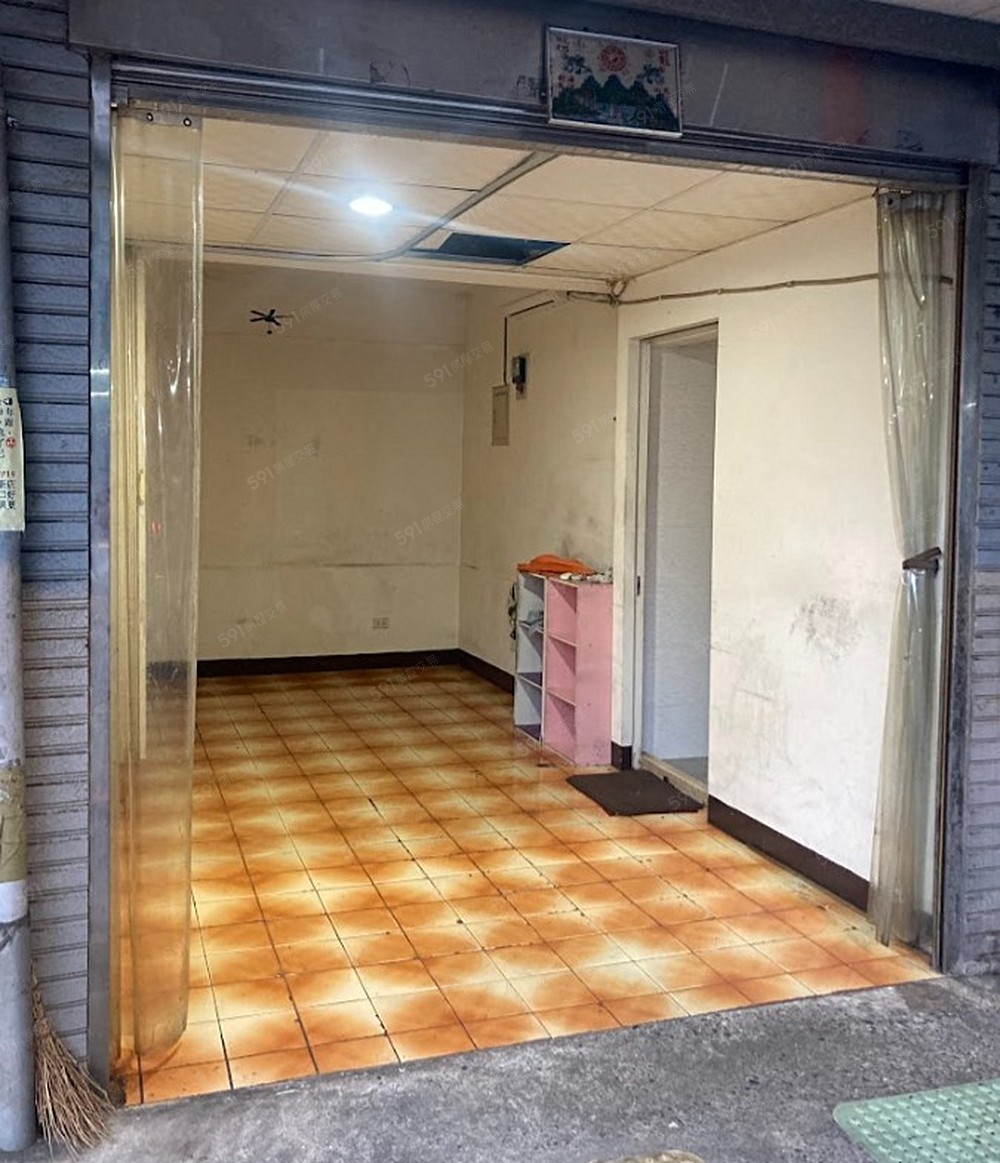 正面, 格局方正約5坪