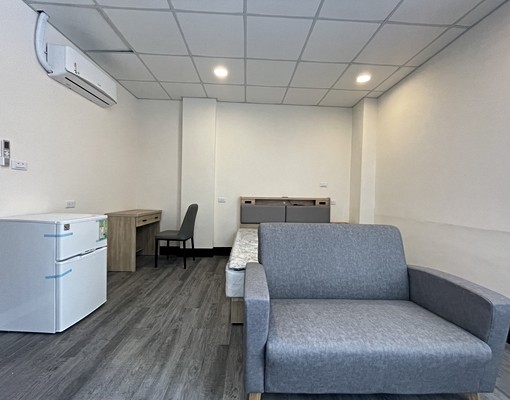 中壢後站全新整理精美電梯套房附傢俱、網路、第四台可租補 - Image 1