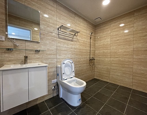 中壢後站全新整理精美電梯套房附傢俱、網路、第四台可租補 - Image 13