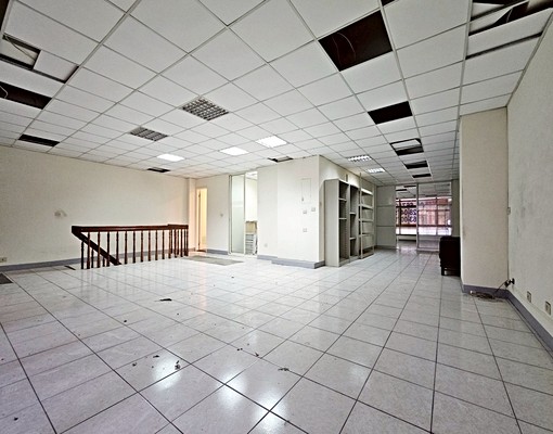 格局:店面坪數:約70坪(一樓+二樓 - Image 7