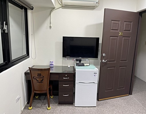 逢甲上安路電梯套房★大遠百、新光三越★ - Image 6