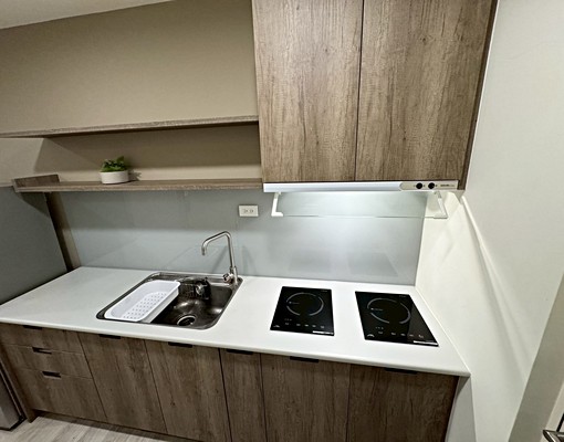 家具家電齊全、獨立陽台、忠孝新生站 - Image 12