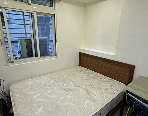 中研南港展覽館對外窗套房(可租補) - Image 1