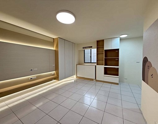 全新整理首租/2房/2廳/1衛/2陽台 - Image 1