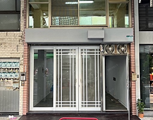 市區便宜店住1F+夾層+地下室+騎樓 - Image 14