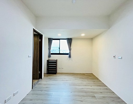 水湳經貿三房附平面車位|可租補|傢俱可談 - Image 12