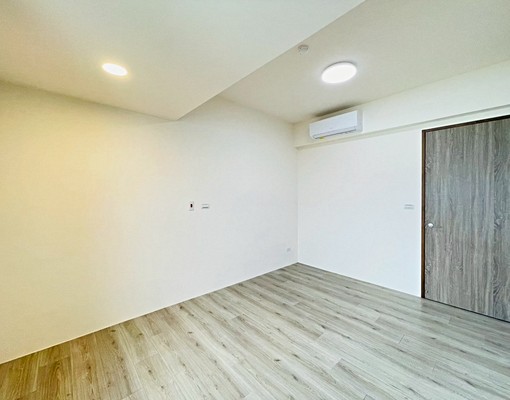 水湳經貿三房附平面車位|可租補|傢俱可談 - Image 14