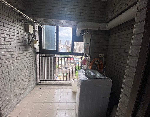 嶺東寶雅忠勇路旁/精美社區二房休旅車位/可租補採光好/特惠件 - Image 14
