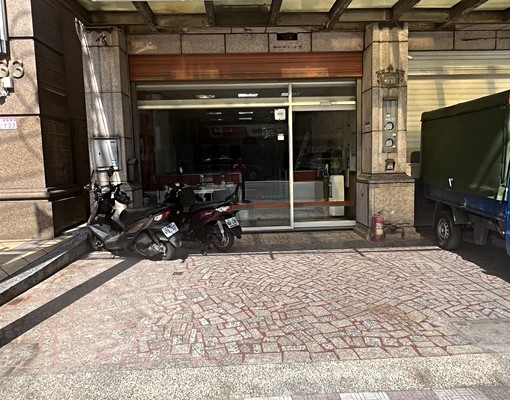 東勇街大地坪透天店面出租內附電梯 - Image 12