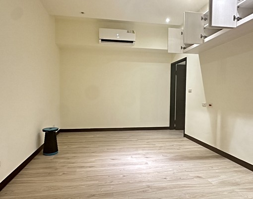 近桃園市政府謙成無二兩房車 - Image 2