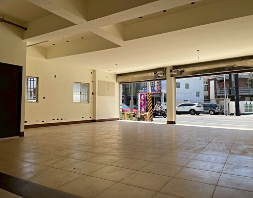 鳳西捷運家樂福雙店面 - Image 2