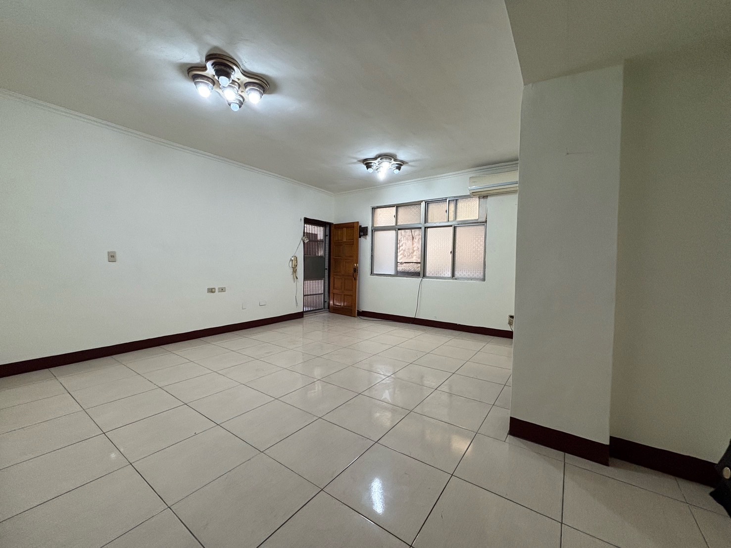 近基隆法院商圈低總價三房