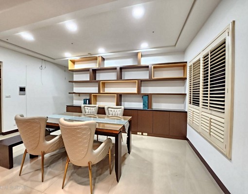 專任七期新光三越全新裝潢3+1房+平面車位~租金已含管 - Image 5