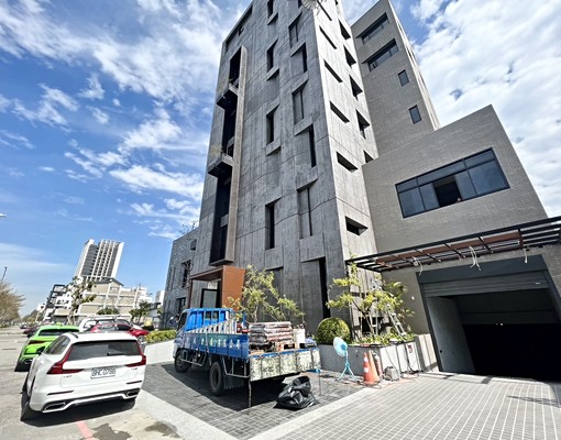 龍富新蓋全新高檔♥可報稅租補陽台獨洗系統貴炸滿♥乾濕分離 - Image 12