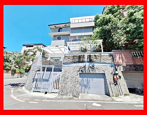 中信明湖-白馬山莊邊間大別墅,佔地74坪,6房4衛全新冷氣 - Image 1
