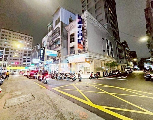 重慶路邊間三角窗黃金店面 - Image 1