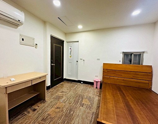 🔆華勛1樓+地下室🔆可養寵🔆可租補入戶籍 - Image 1