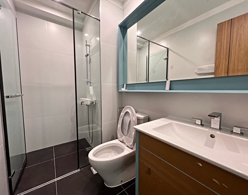 三多商圈京城新世界全新三房平車 - Image 4