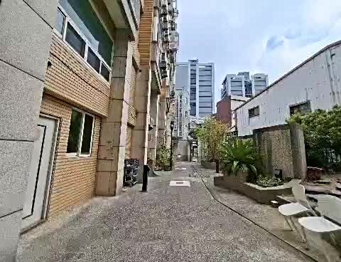 竹北租屋家樂福採光佳有陽台可煮飯含車位🔥 - Image 1