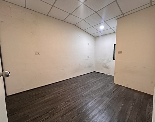 租-瑞隆寶雅後方懷舊透天住家~可申請租屋補助 - Image 8