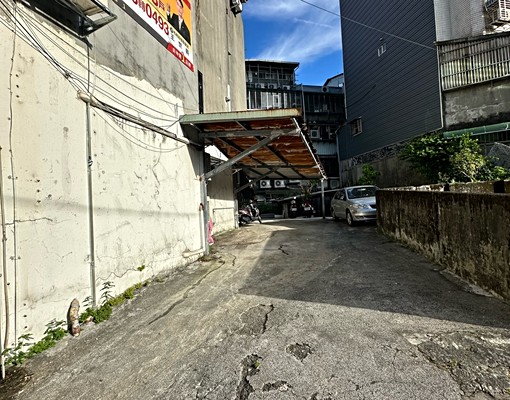 吳興街328私人空地車位出租 - Image 3