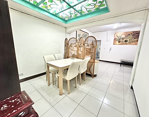 景平捷運旁兩房，全配家具，格局寬敞採光佳 - Image 1