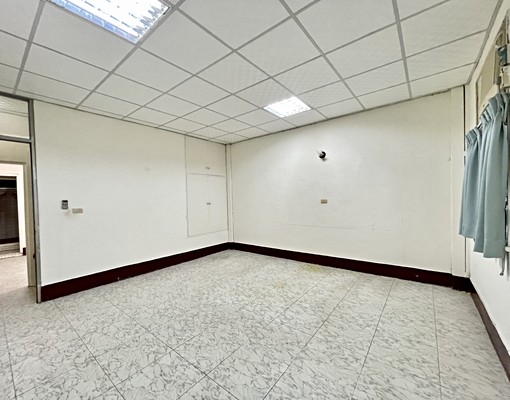 國美綠園道前院停車,1樓有孝親房別墅 - Image 5