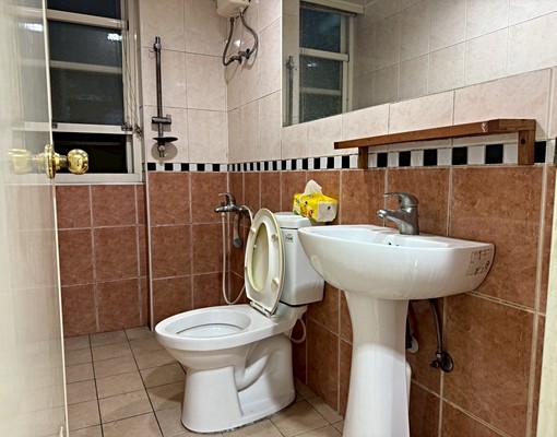 河南路崇義街單人便宜套房全配出租 - Image 4