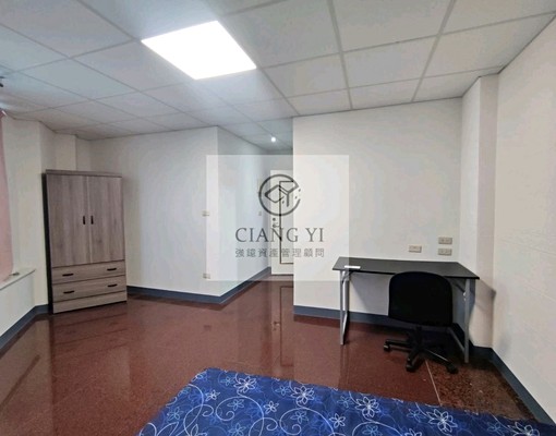 近新天地獨洗明亮電梯套房✅可租補✅室內機車位 - Image 3