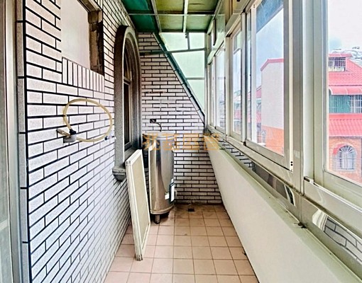 兆基社會住宅🏡(屋主整理中)中壢室內車庫透天🉑租補免仲介 - Image 12