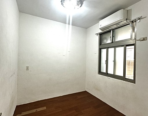 社宅可租捕免仲龍門自強商圈三重國小捷運7分鐘靜巷兩房 - Image 6