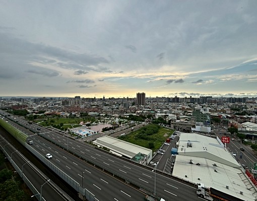 太平全新大櫻國3視野兩房附平面車位租金27000含管理費 - Image 15