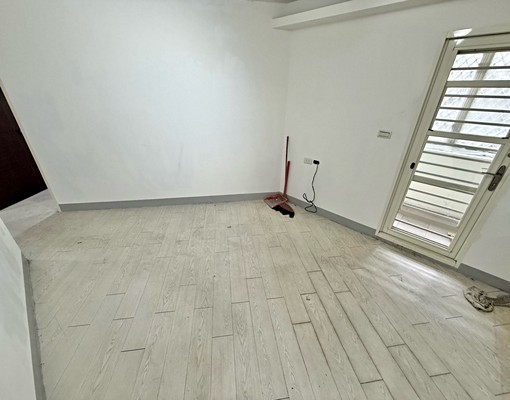 合租首選、自備家具、禁止煙寵、鄰近菜寮站 - Image 2