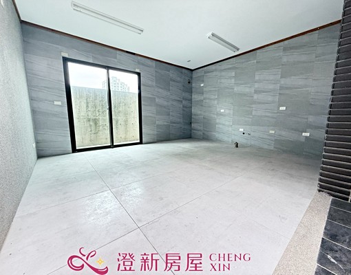 超大店面🔥可營登+可報稅🔥全新首租+近30坪超便宜 - Image 10