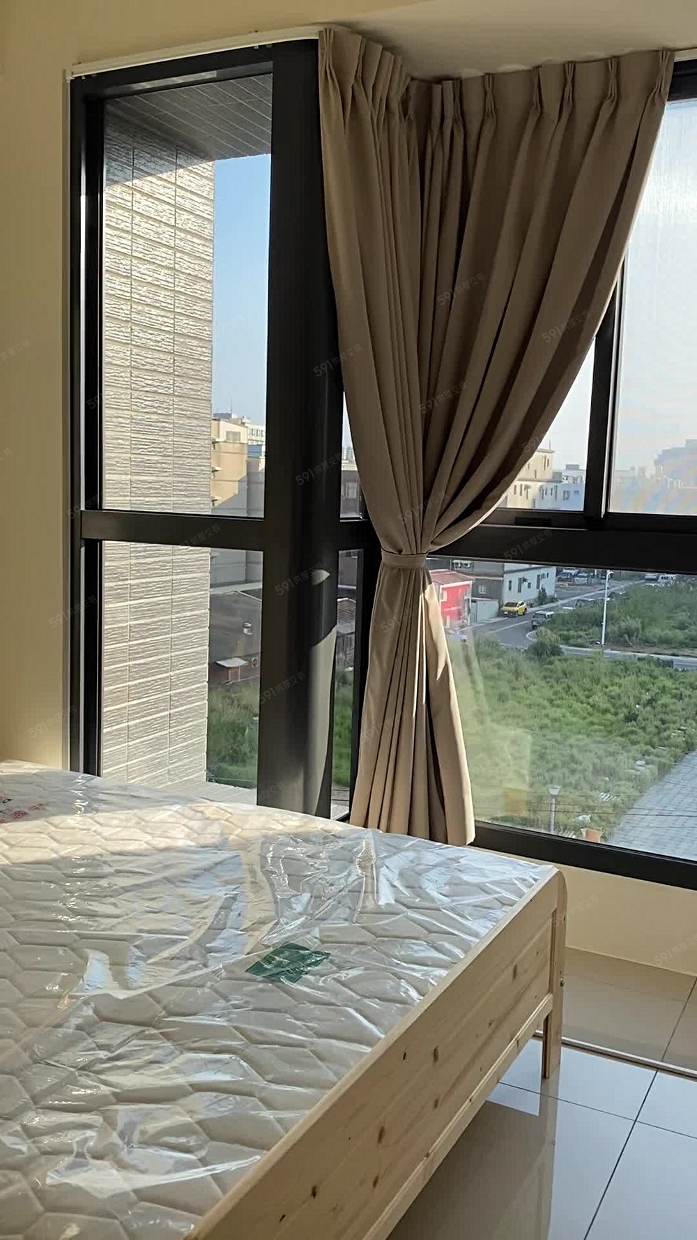 明新科大旁竹北台元園區雙人床套房免仲費 - Image 1