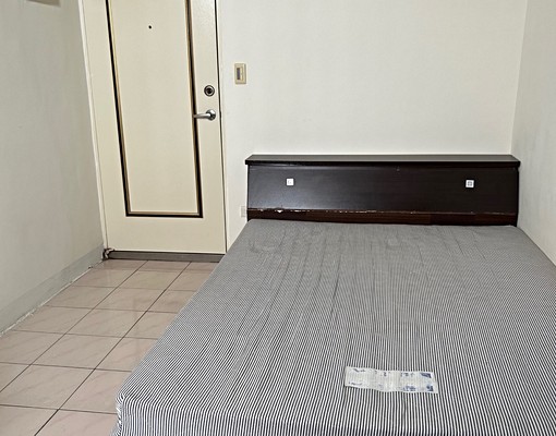 大坪林捷運3號出口走4分靜亮通風男優雅房 - Image 5