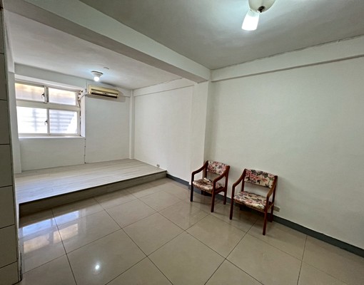 ★劍潭捷運700公尺公寓1房★免服務費★可申請租補★可入籍★ - Image 2