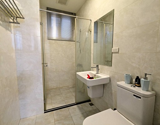 可租補🅰️十期近74│露臺大三房+平車│系統櫃│已含車 - 591租屋網 - Image 7