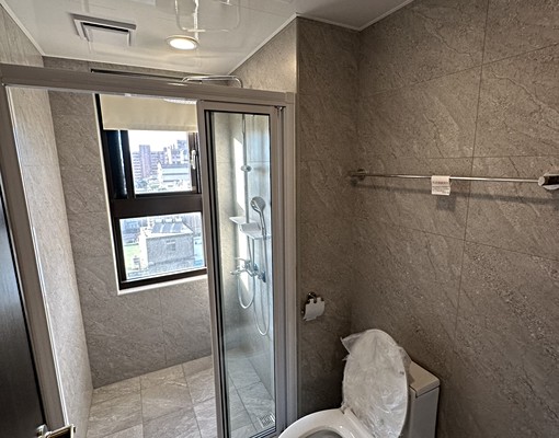 全新優質社區漂亮三房含車含管 - Image 10