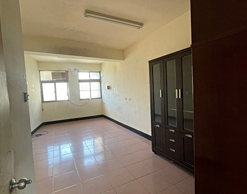 兆基/可養寵/山仔頂商圈分租美透天 - Image 4