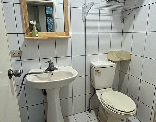 黃金市中心🔅私人景觀陽台落地窗✌變頻冷暖氣機.個人洗衣機 - Image 4