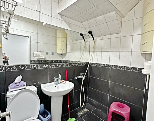市區稀有『近蒟蒻屋』精美透天 - Image 8