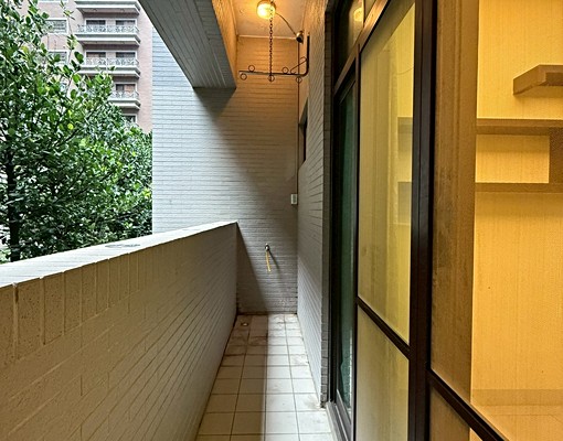 ✨近高鐵稀有物件✨雙翼大坪數樓中樓邊間大套房(含管) - Image 4