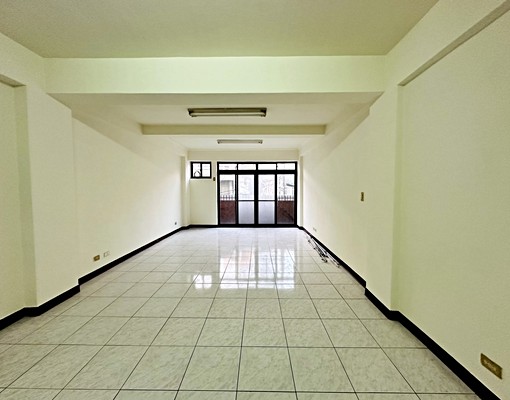 11期農村公園旁臨路別墅~門口可停車 - Image 3