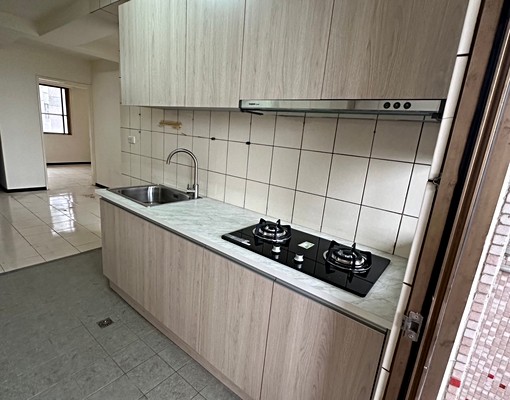 九張犁站振宇五金旁/重新整修精美大四房含車位/可寵可租補 - Image 4